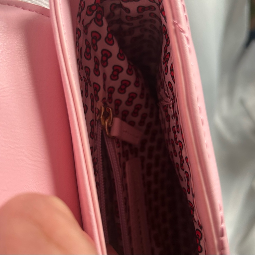 Danielle Nicole Nwot Pink Hello Kitty Crossbody B… - image 5